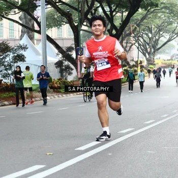 Runner Photo 8081785