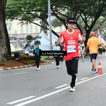Runner Photo 8081791