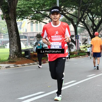 Runner Photo 8081793