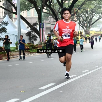 Runner Photo 8081805