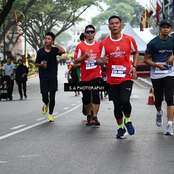 Runner Photo 8081848