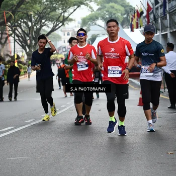 Runner Photo 8081857