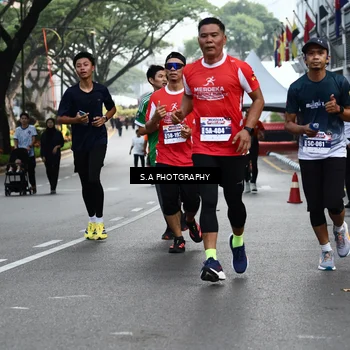 Runner Photo 8081860