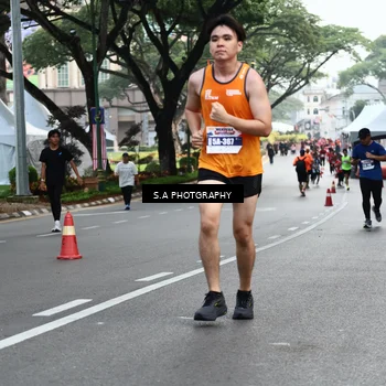 Runner Photo 8081872
