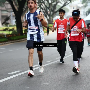 Runner Photo 8081899