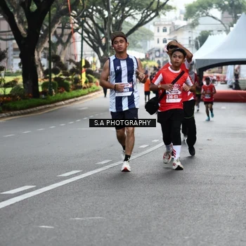 Runner Photo 8081937