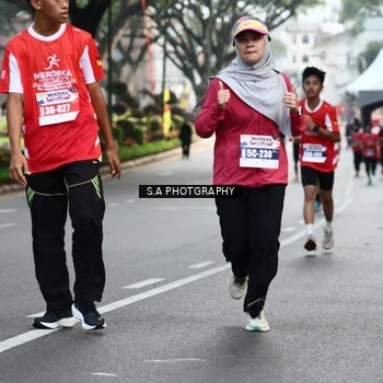 Runner Photo 8081941