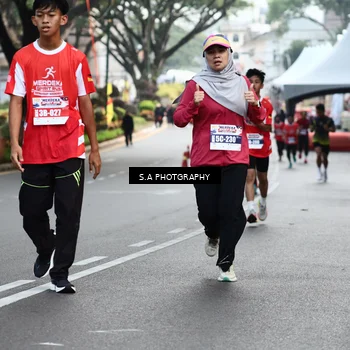 Runner Photo 8081942