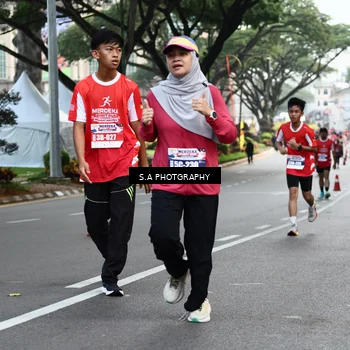 Runner Photo 8081951