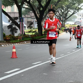 Runner Photo 8081954