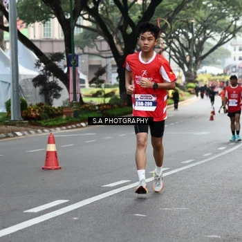 Runner Photo 8081955