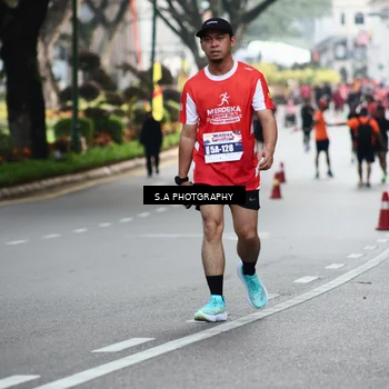 Runner Photo 8082006