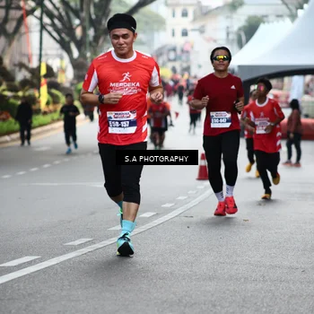 Runner Photo 8082062