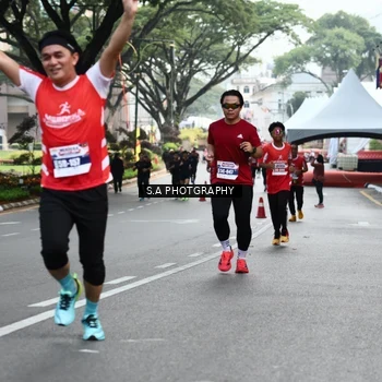 Runner Photo 8082094