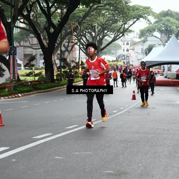 Runner Photo 8082103