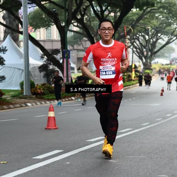 Runner Photo 8082161