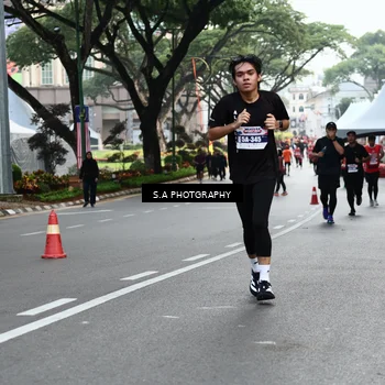 Runner Photo 8082218