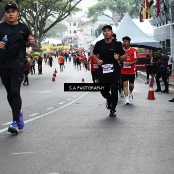 Runner Photo 8082219