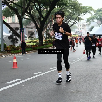 Runner Photo 8082223
