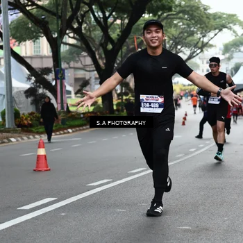 Runner Photo 8082239
