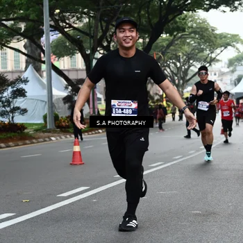Runner Photo 8082280