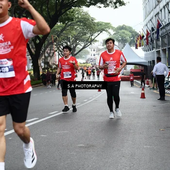Runner Photo 8082305