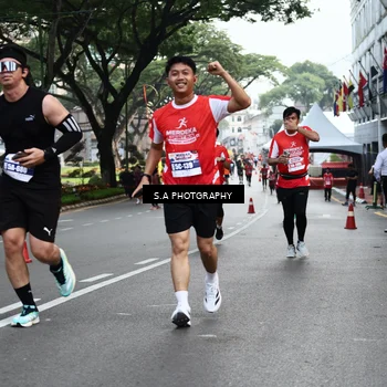 Runner Photo 8082308
