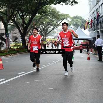 Runner Photo 8082319