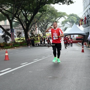 Runner Photo 8082397