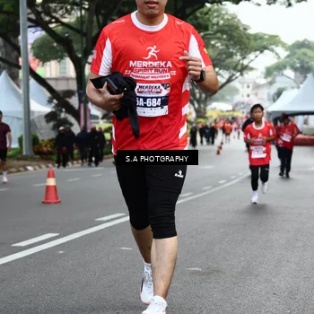 Runner Photo 8082413