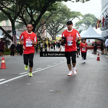 Runner Photo 8082434