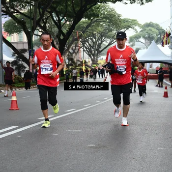 Runner Photo 8082436