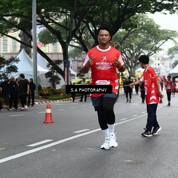 Runner Photo 8082481