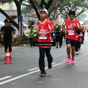 Runner Photo 8082557