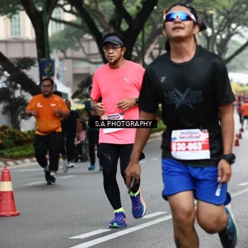 Runner Photo 8082657