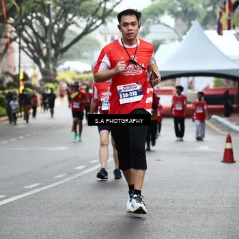 Runner Photo 8082702