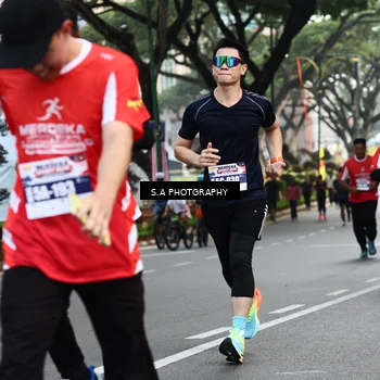 Runner Photo 8082753