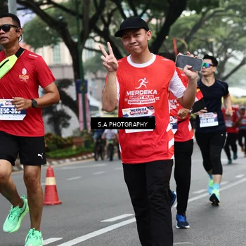 Runner Photo 8082755