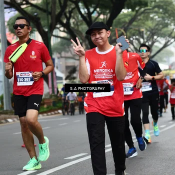 Runner Photo 8082760