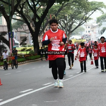 Runner Photo 8082796