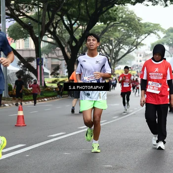 Runner Photo 8082852