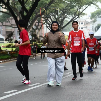 Runner Photo 8082945