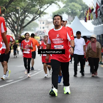 Runner Photo 8082990