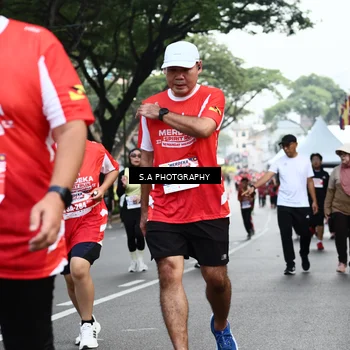 Runner Photo 8082991