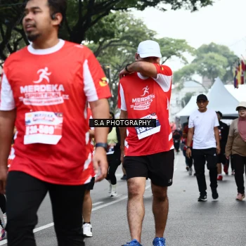Runner Photo 8082992