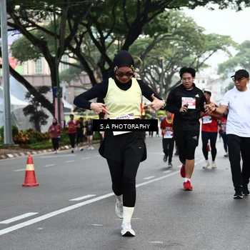Runner Photo 8083008