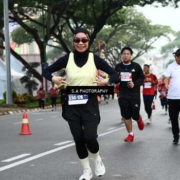 Runner Photo 8083011