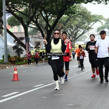 Runner Photo 8083023