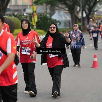 Runner Photo 8083062