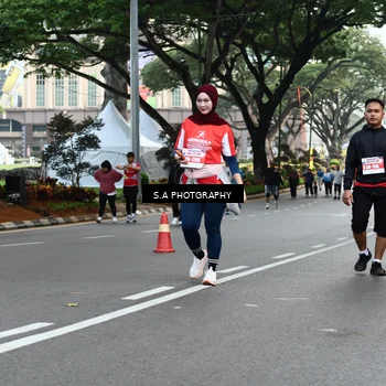 Runner Photo 8083063